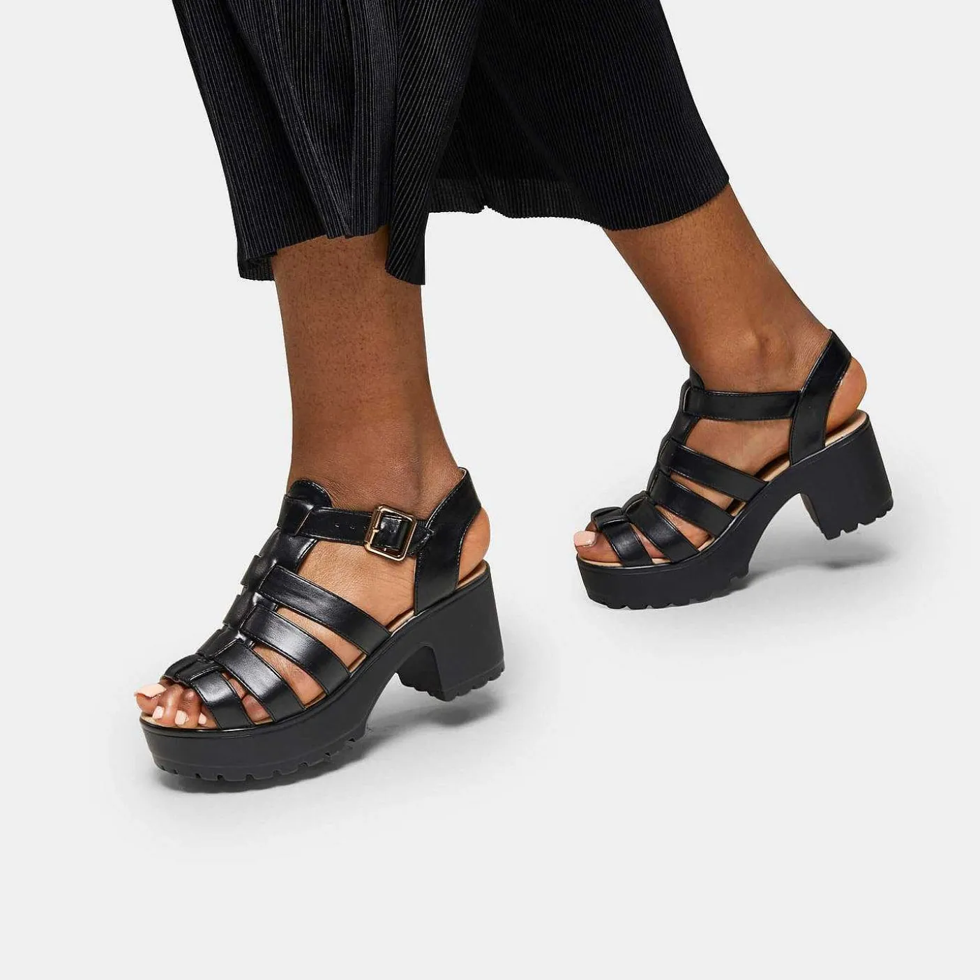 Damskie KOI footwear Sandaly Z Paskami^Czarne Sandaly Na Platformie Z Paskami Na Grubej Platformie