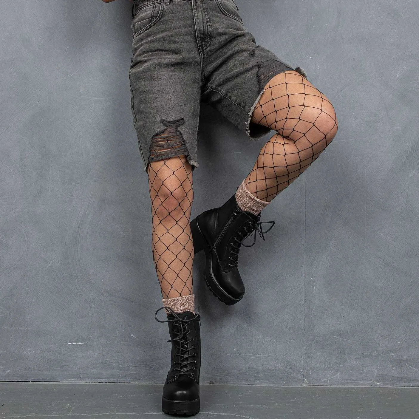 Damskie KOI footwear Buty Platformowe^Czarne Skorzane Buty Wojskowe Na Grubej Platformie W Rozmiarze 10