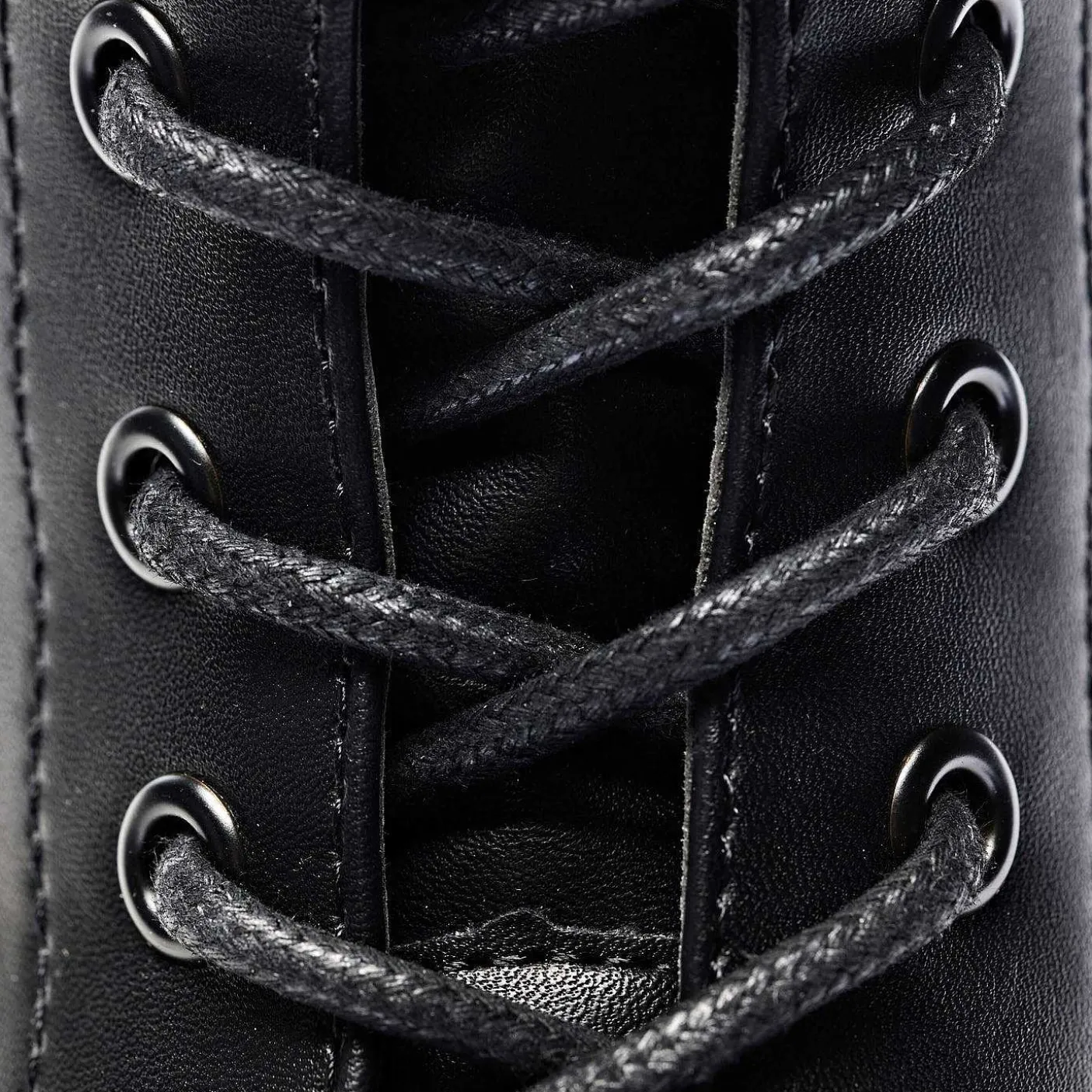 Damskie KOI footwear Buty Do Kostki^Czarne Skorzane Buty Wojskowe Na Grubej Platformie W Rozmiarze 10
