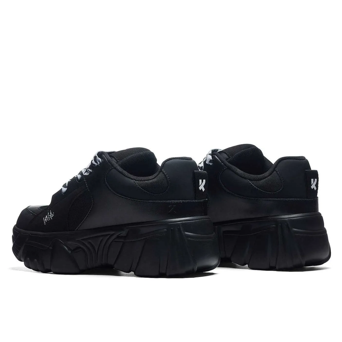 Damskie KOI footwear Sportowi Trenerzy^Męskie Buty Sportowe Na Grubej Podeszwie Ricta Flip Biala Koronka